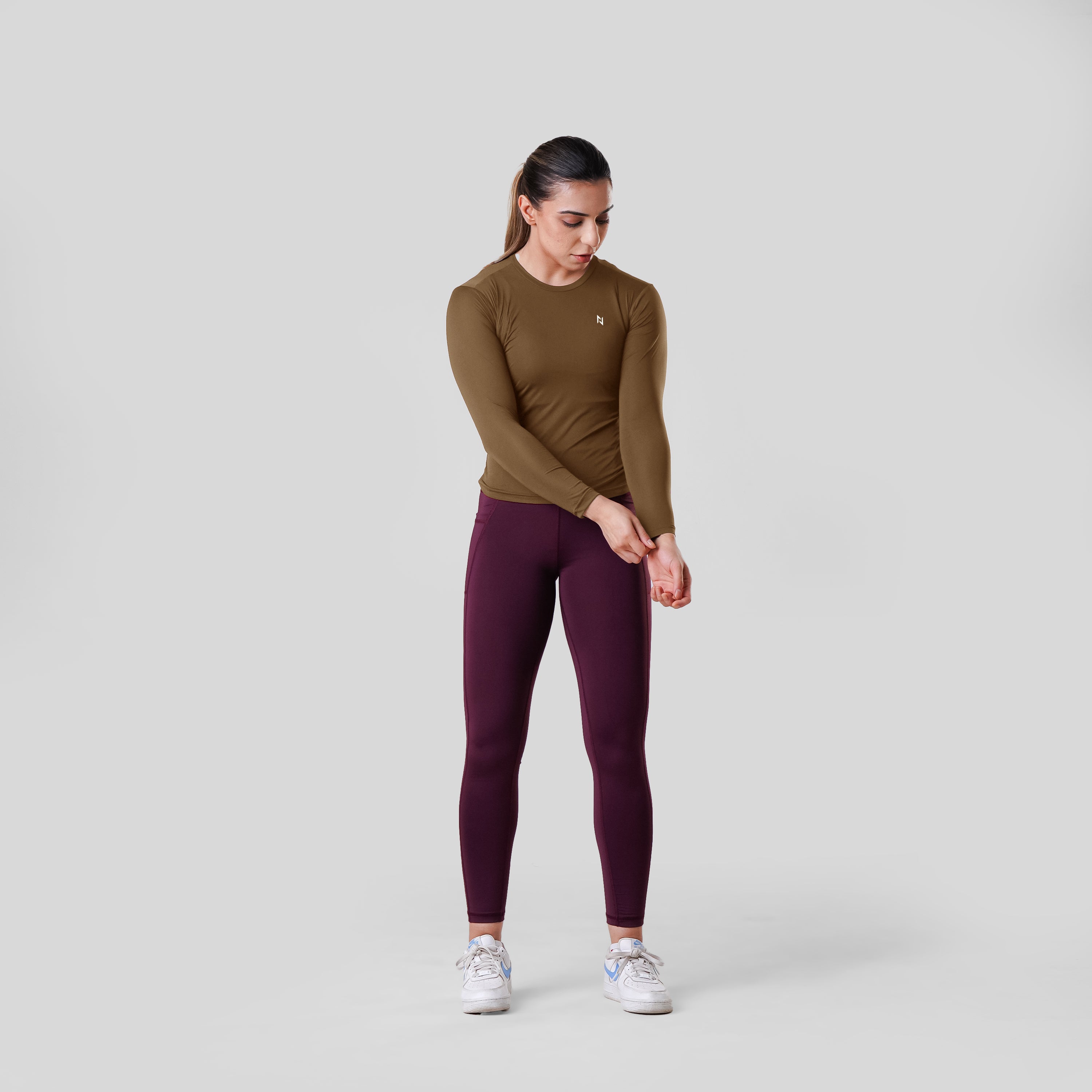 NOMAD WOMEN'S FULL SLEEVE COMPRESSION TEE