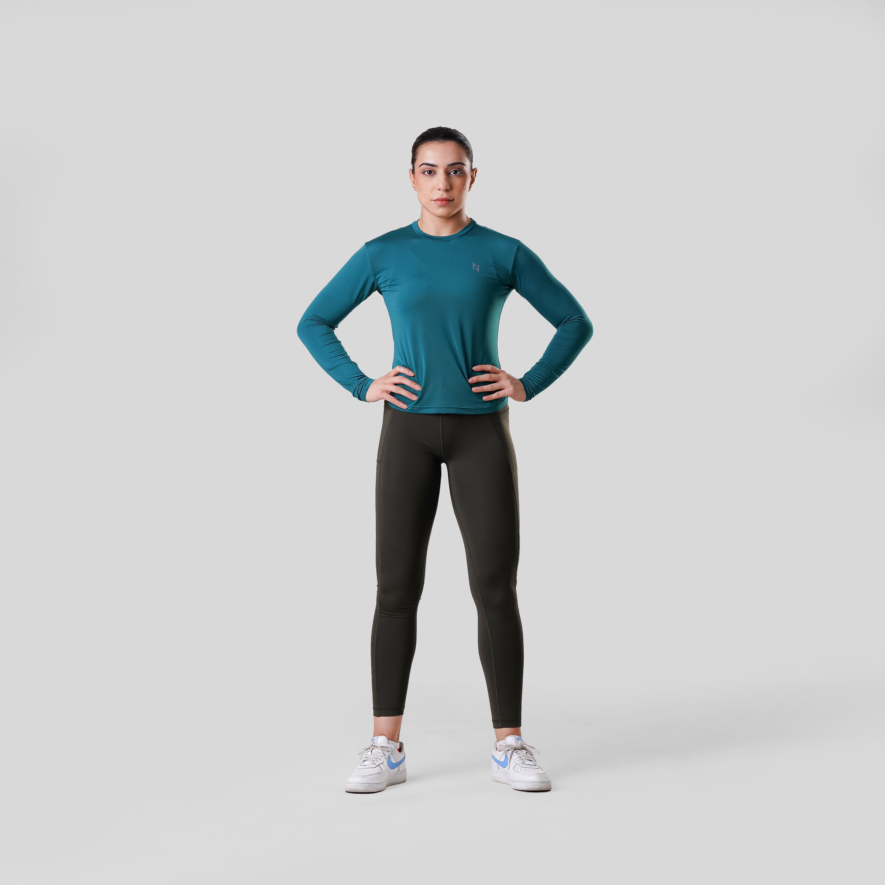 NOMAD WOMEN'S FULL SLEEVE COMPRESSION TEE