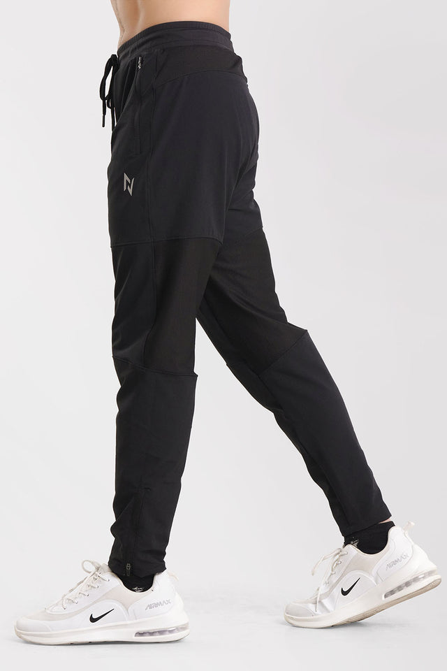 AIR SLASH TROUSERS BLACK