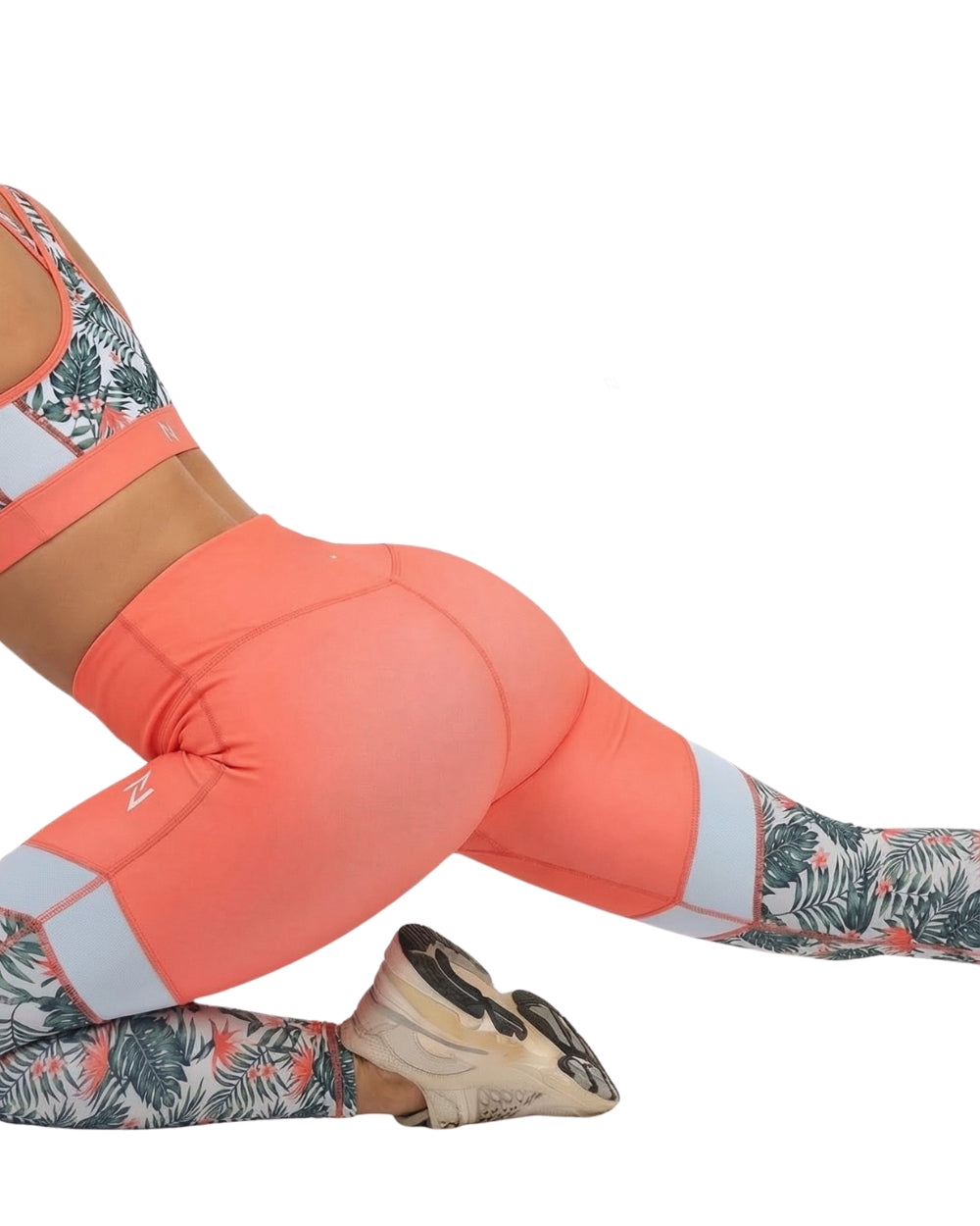 Aero Dry Floral Leggings